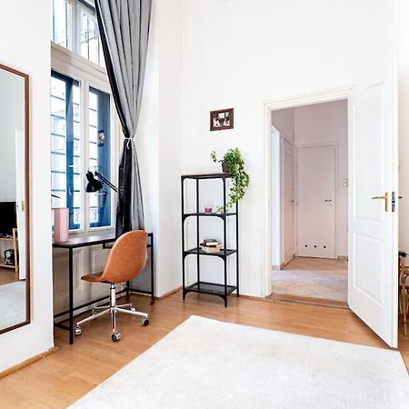 Sunshine Apartment - With Garage Budapest Eksteriør bilde